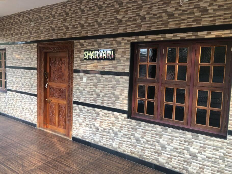 Sharvari Home Stay Udupi Buitenkant foto